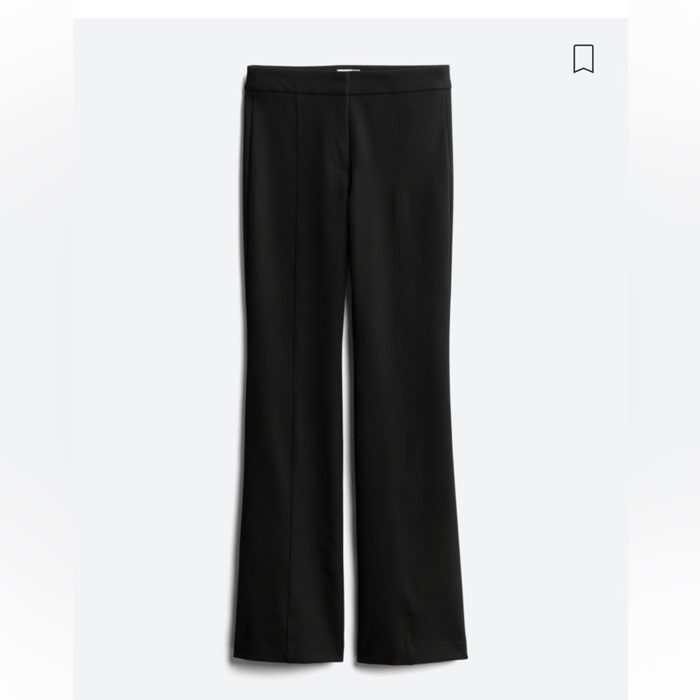 AELLA- Annalise High Rise Flare Pant. Size 2